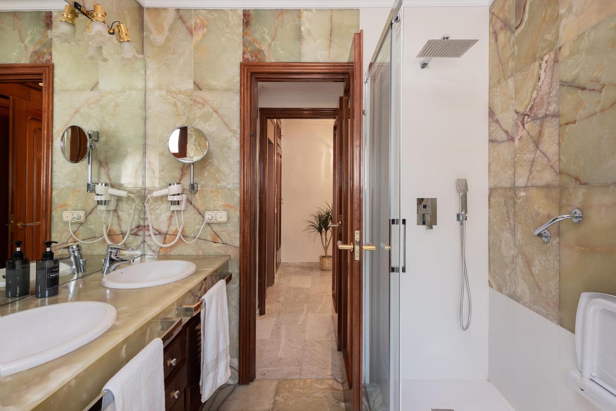 Encantadora Casa En El Casco Antiguo De Marbella Ngoại thất bức ảnh